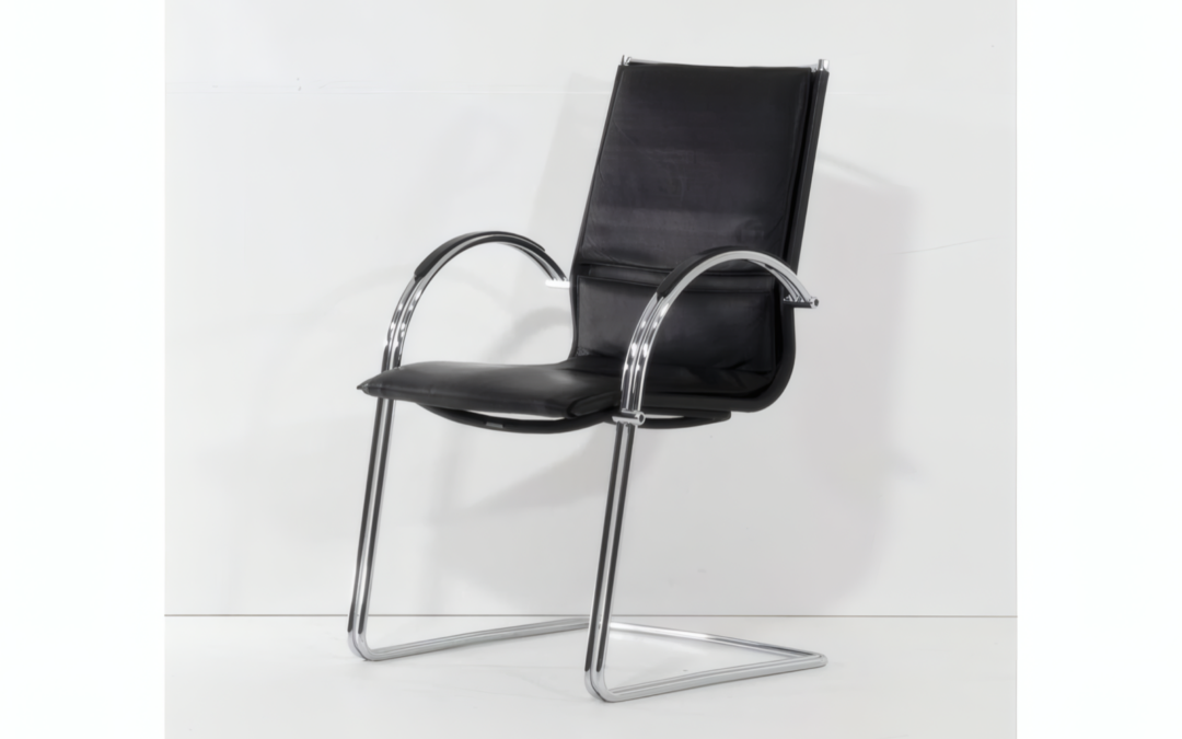 130100947_konferenzstuhl-freischwinger-walter-knoll-slim-line-59x87x55cm-schwarz-chrom-leder-metall-7_4x3-Upscale