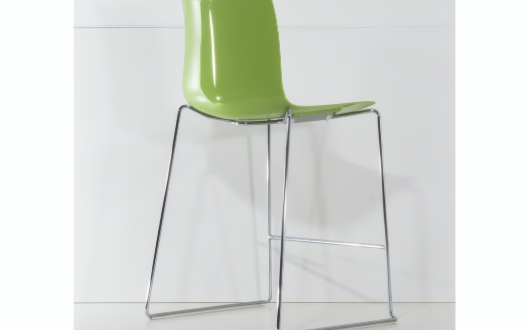210606464_konferenzstuhl-arper-catifa-46-63x111x54cm-gruen-chrom-weiss-4_4x3-Upscale