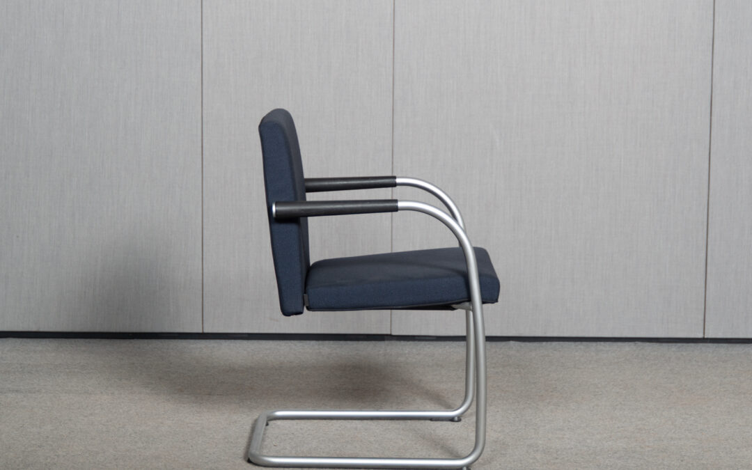 260608441-loungesessel-freischwinger-vitra-visalounge-63x75x76cm-blau-silber-weißaluminium-3_4x3-Upscale