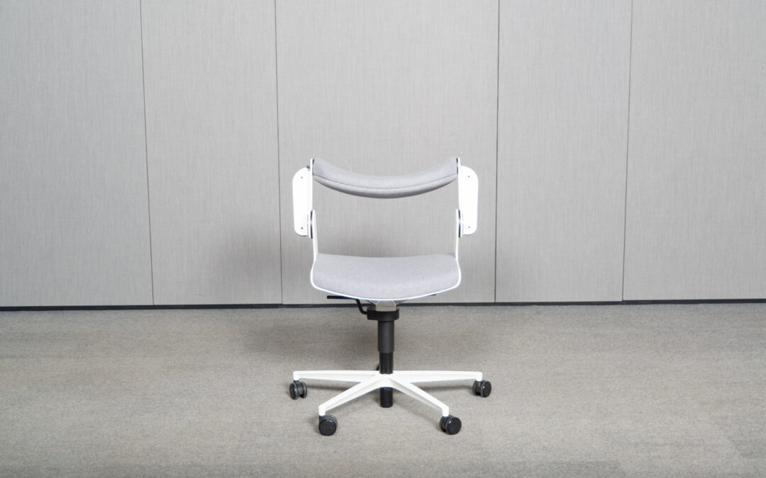 260708453-koenig-neurath-balance-chair-sitz-stehstuhl-fusskreuz-weiss-grau-10