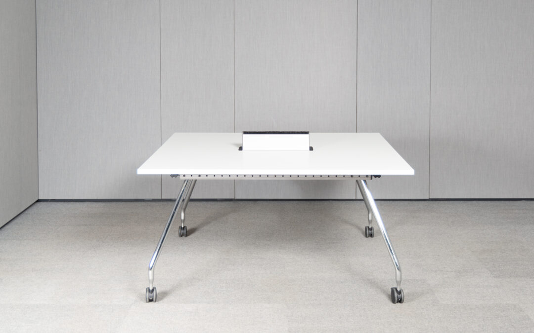 260708456-vitra-ad-hoc-konferenztisch-140×140-perlweiss-chrom-rollbar-2