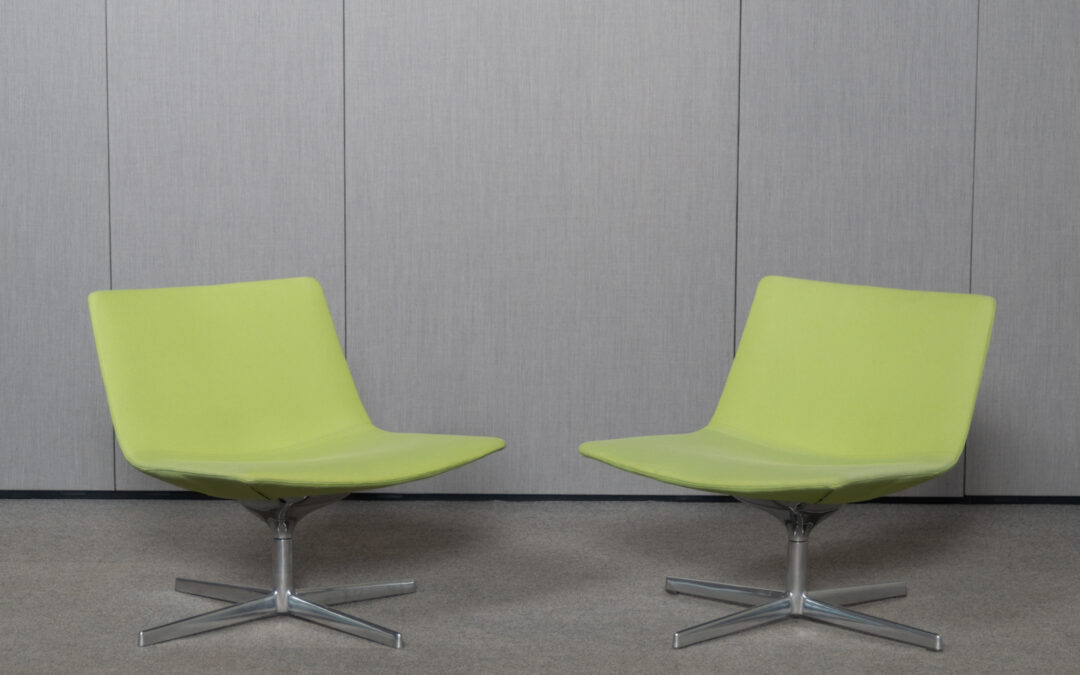 260808470-loungesessel-arper-catifa-80-stoff-aluminium-gruen-drehbar-06